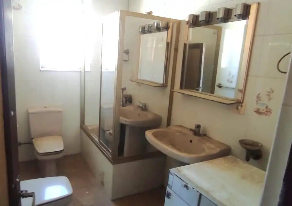 Baño de Casa o chalet en venta en Villares de Órbigo con Parquet y Trastero