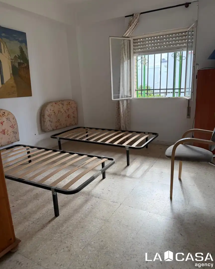 Habitación de Piso en venta en Sevilla con Terraza