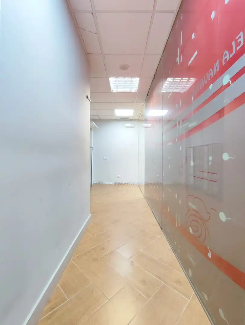 Local en venta en Valle de Egüés / Eguesibar con Aire acondicionado