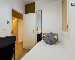 Bedroom of Flat to share in  Barcelona Capital  with Air Conditioner and Terrace