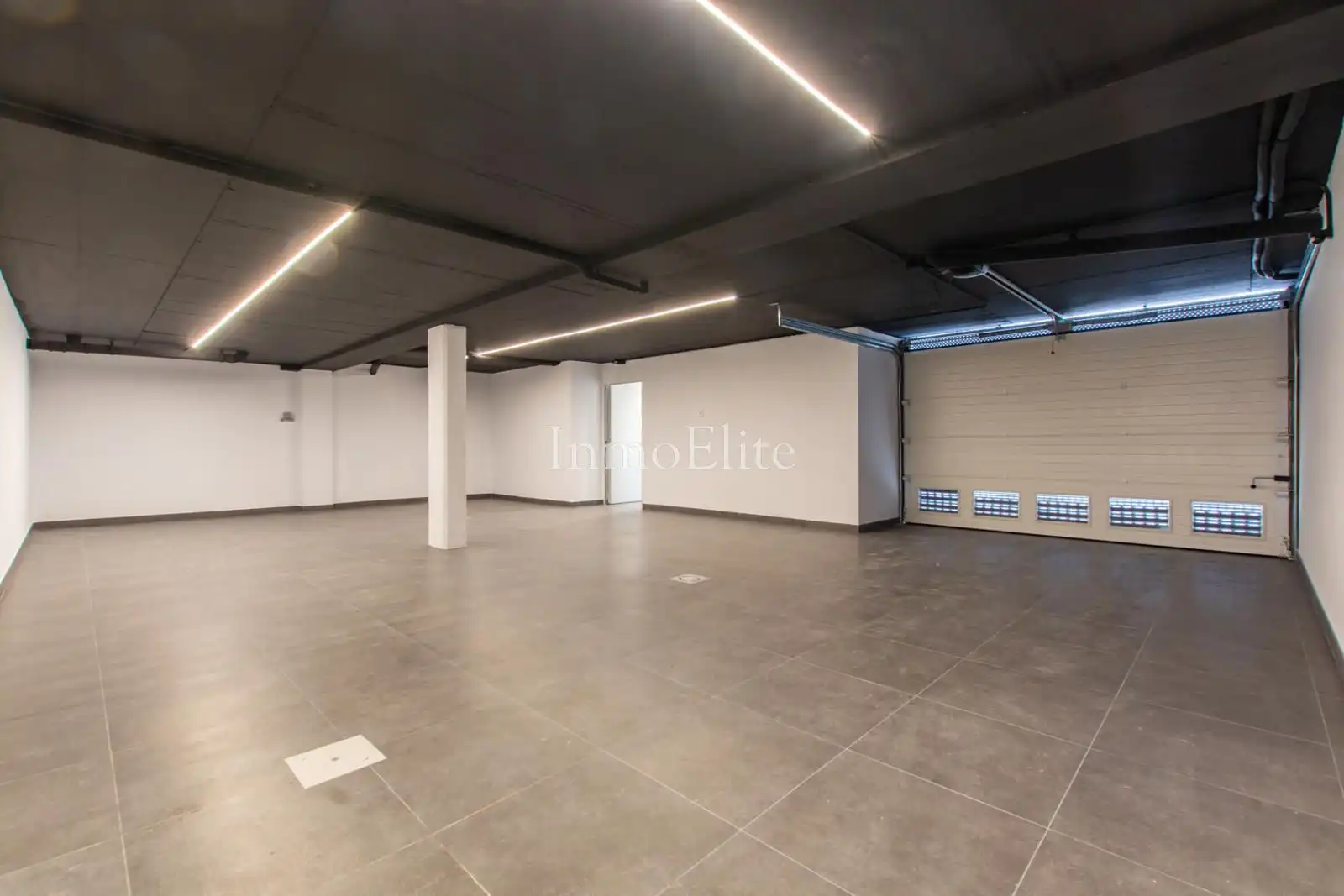 Casa bifamiliare con piscina in vendita a Avenida Europa, imagen 54