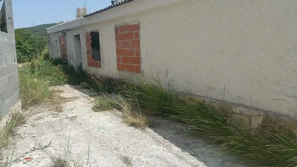 Houses for sale in Cm de Castell , Pontils
