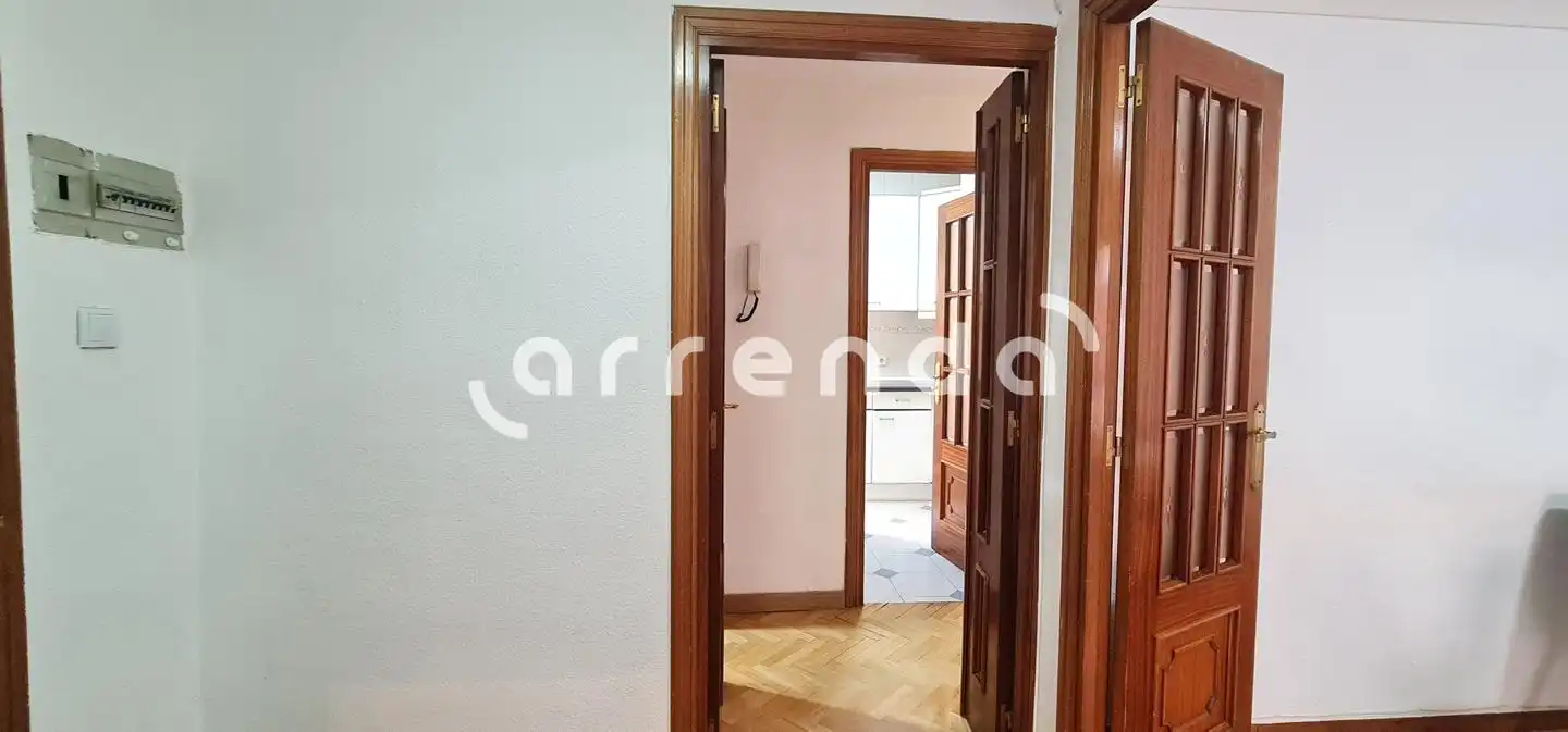 Bedroom of Flat for rent in Madrid  with Heating and Parquet flooring