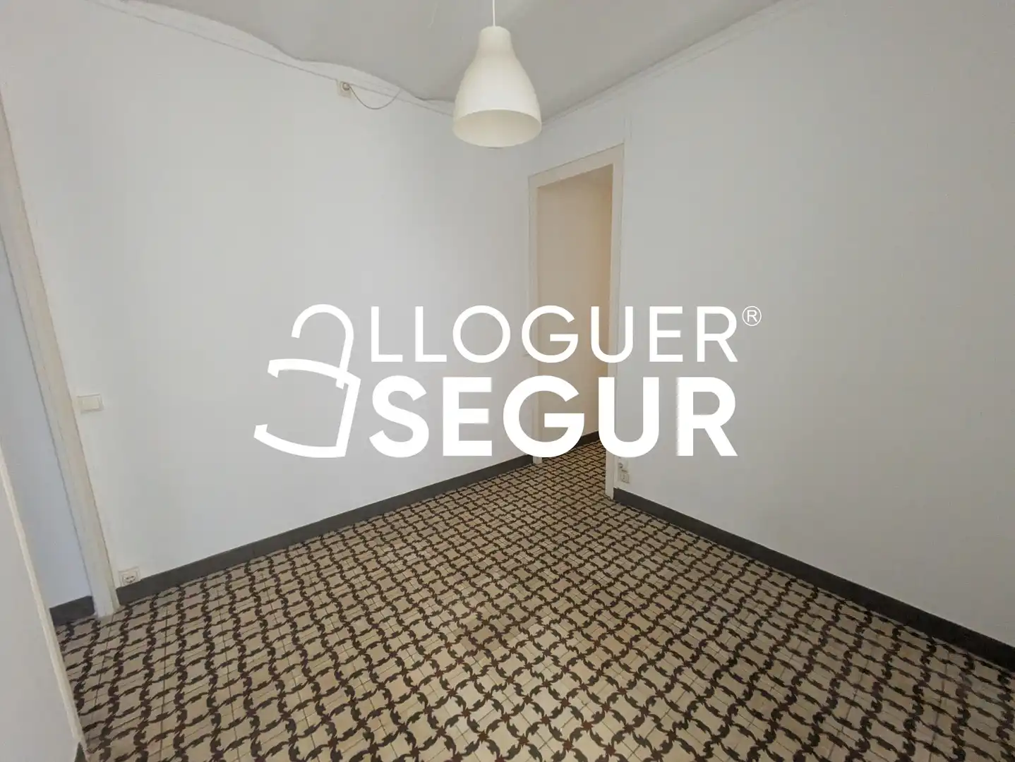 Piso de alquiler en Violant d'Hongria, Sants