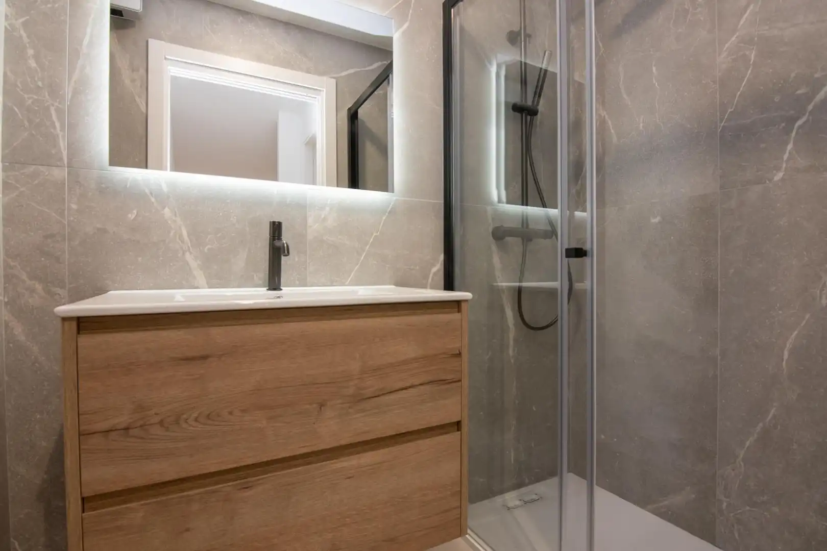 Baño de Dúplex en venta en A Coruña Capital  con Calefacción