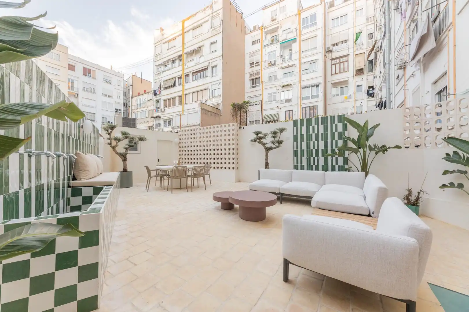 Appartamento con terrazza in vendita a L'Eixample, imagen 4