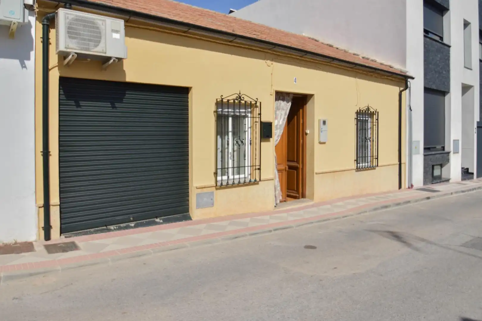 Exterior view of Houses for sale in Atarfe