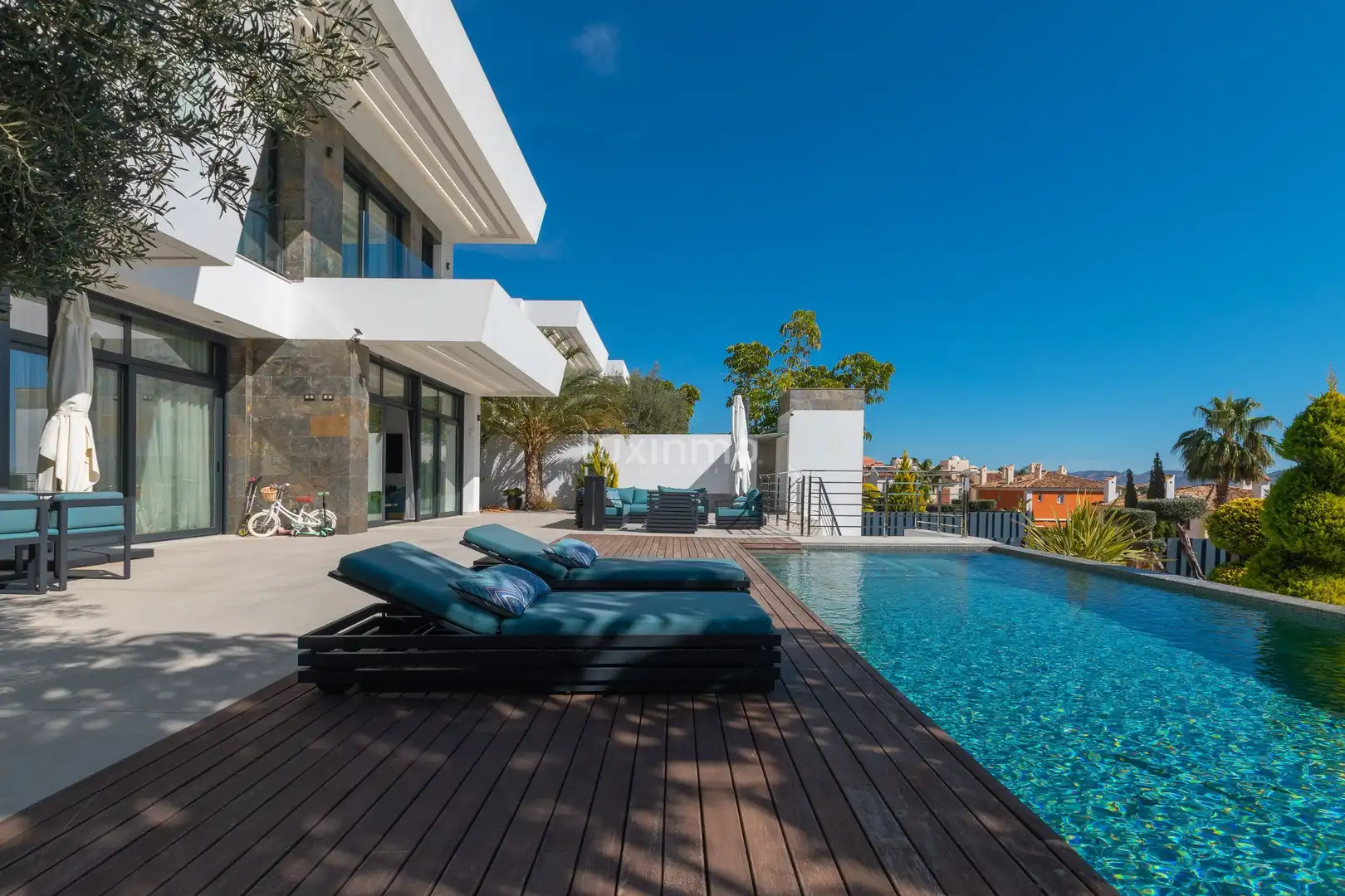 Villa mit Terrasse zum Verkauf in Golf Bahía