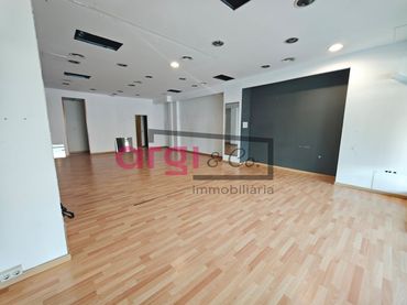 Local comercial de lloguer a La Roureda