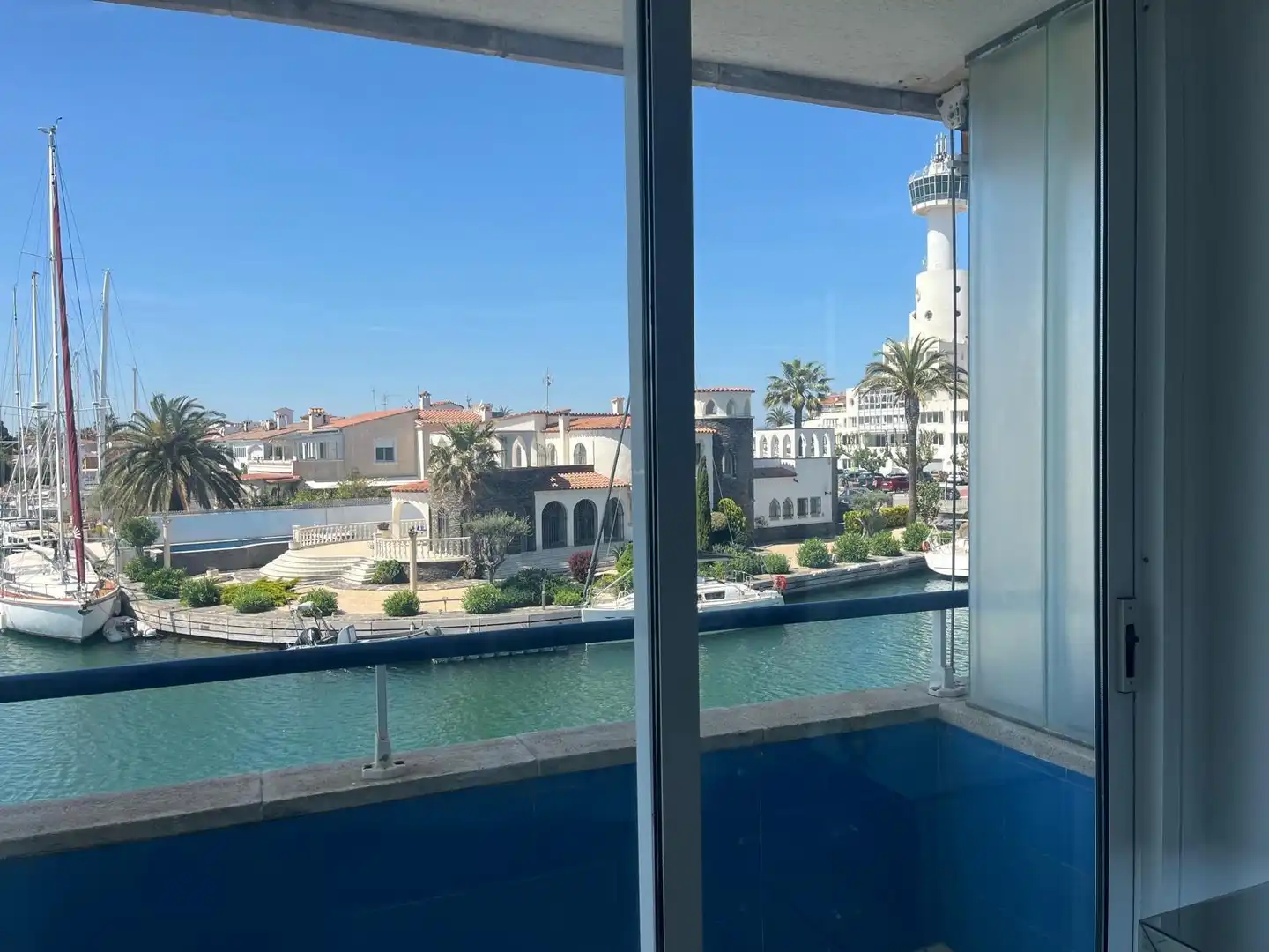 Terrassa de Àtic en venda en Empuriabrava amb Calefacció, Terrassa i Piscina