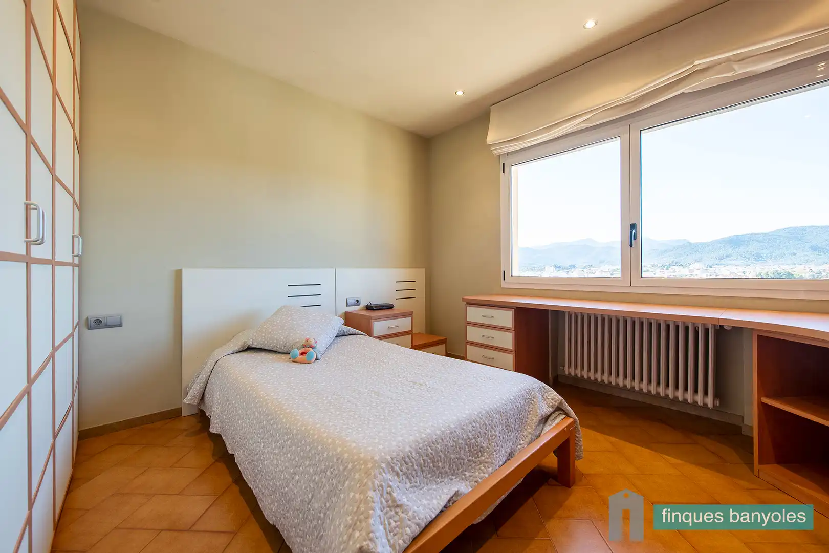 Bedroom of Houses for sale in Banyoles  with Air Conditioner, Heating and Private garden