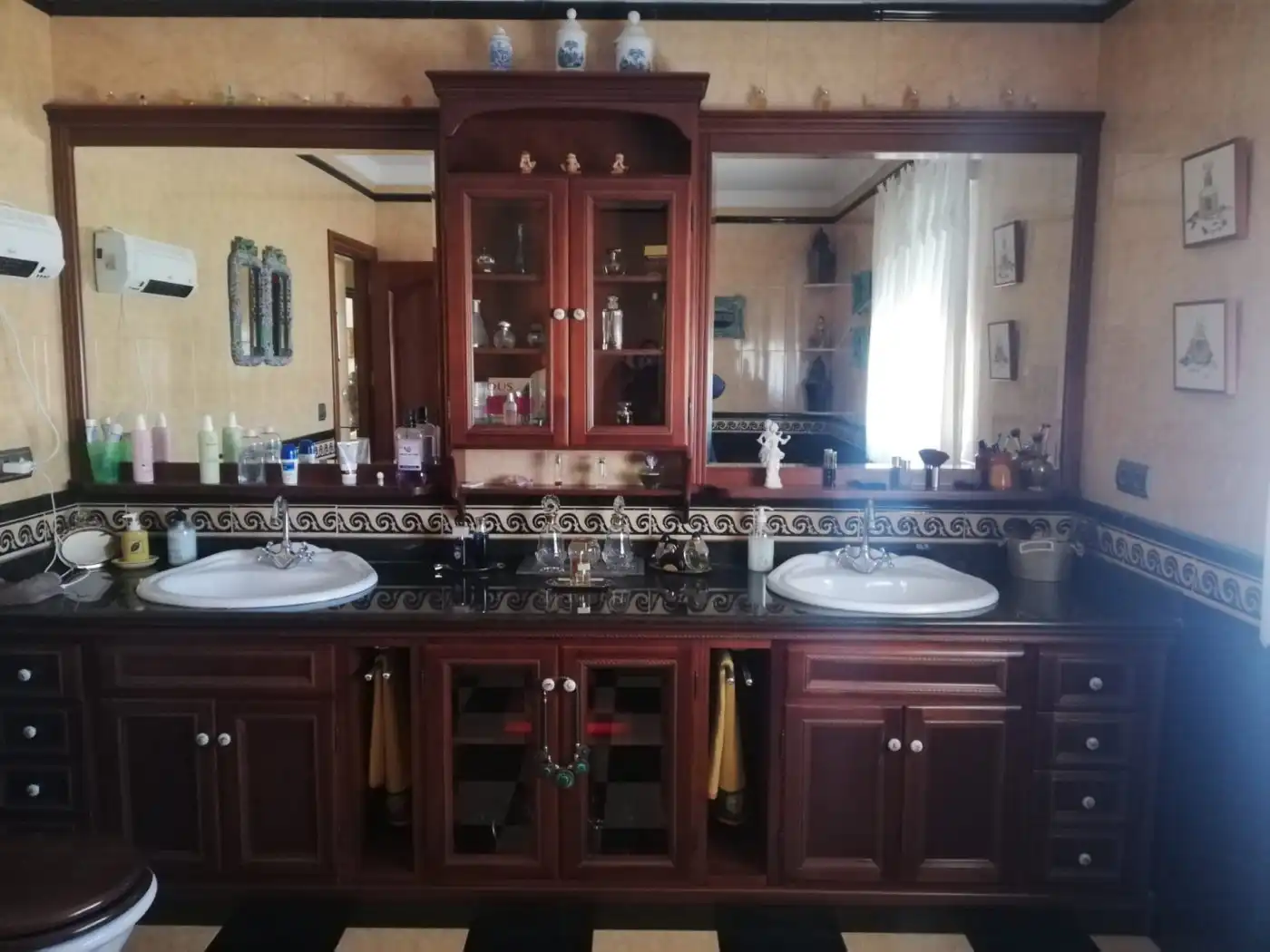 Bathroom of Houses for sale in Albacete  with Air Conditioner, Terrace and Storage room