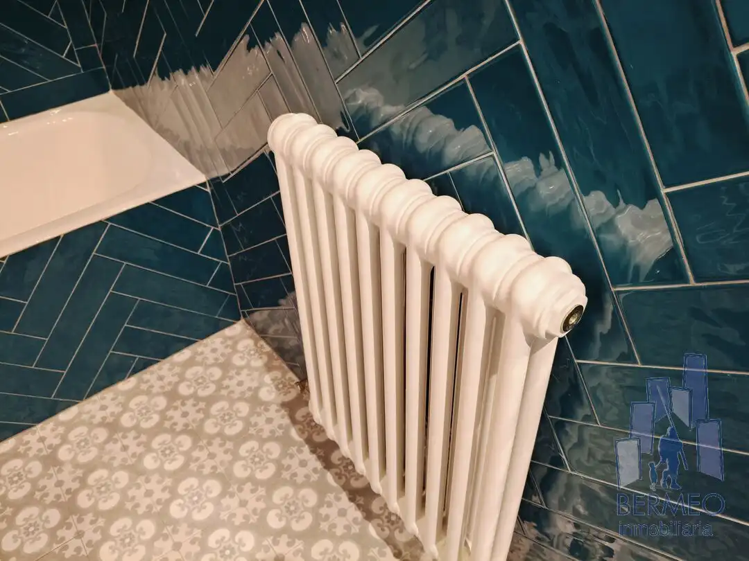 Baño de Piso en venta en Bermeo con Calefacción y Balcón