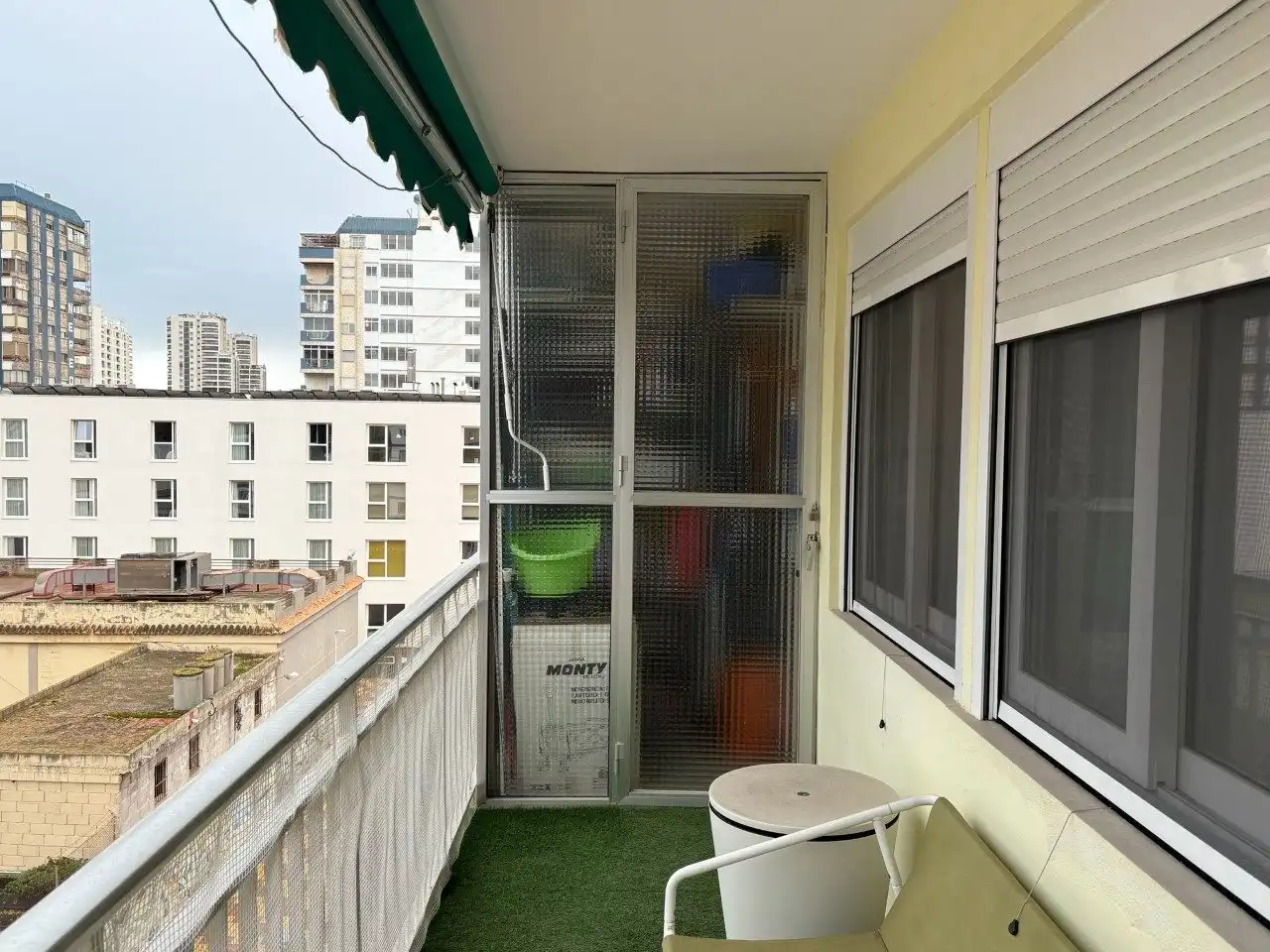 Terrasse von Wohnung zum Verkauf in Cullera mit Klimaanlage, Privatgarten und Terrasse