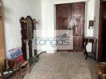 Casa amb balcó en venda a Montesa