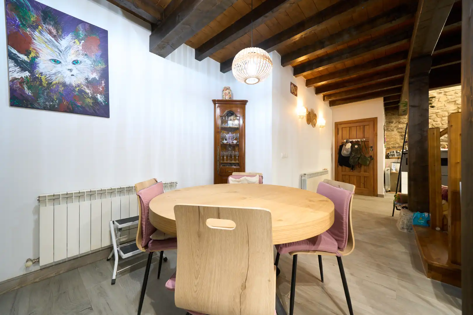 Menjador de Casa adosada en venda en Vitoria - Gasteiz amb Jardí privat, Terrassa i Traster