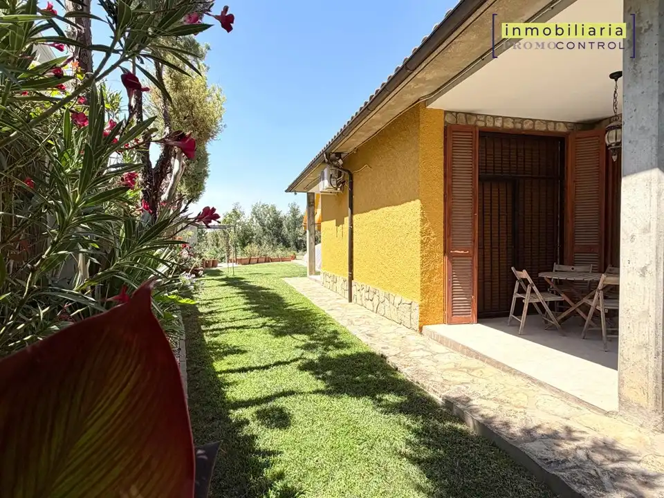 Jardí de Casa o xalet en venda en Zuera amb Aire condicionat, Calefacció i Jardí privat