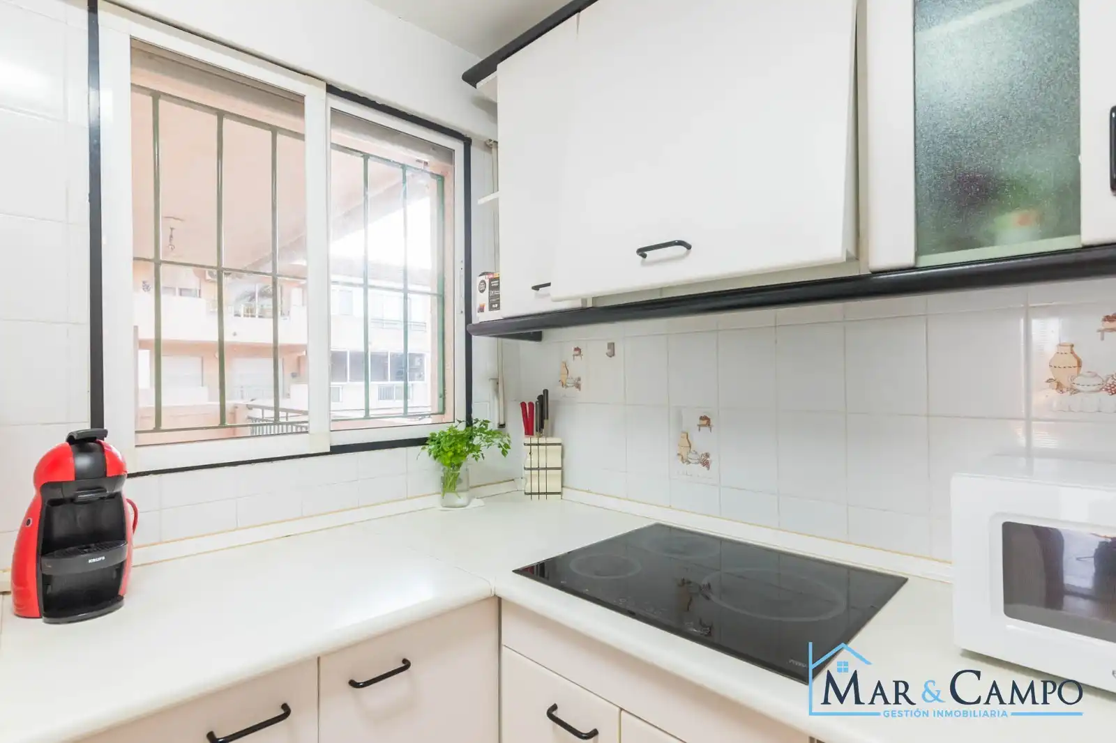 Cuina de Apartament en venda en Los Alcázares amb Terrassa, Moblat i Balcó