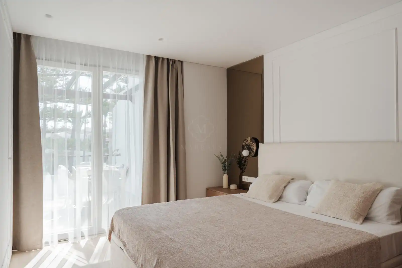 Bedroom of Attic for sale in Marbella  with Air Conditioner, Terrace and Swimming Pool