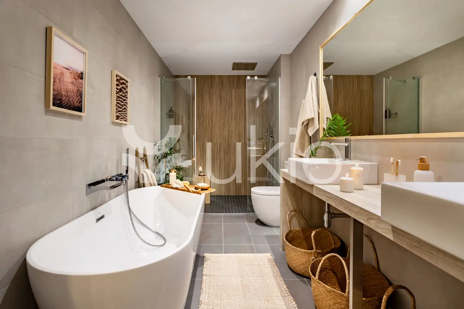 Baño de Apartamento de alquiler en Madrid con Calefacción, Terraza y Amueblado