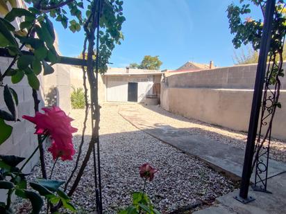 Jardí de Casa adosada en venda en Zarza de Tajo amb Terrassa i Balcó