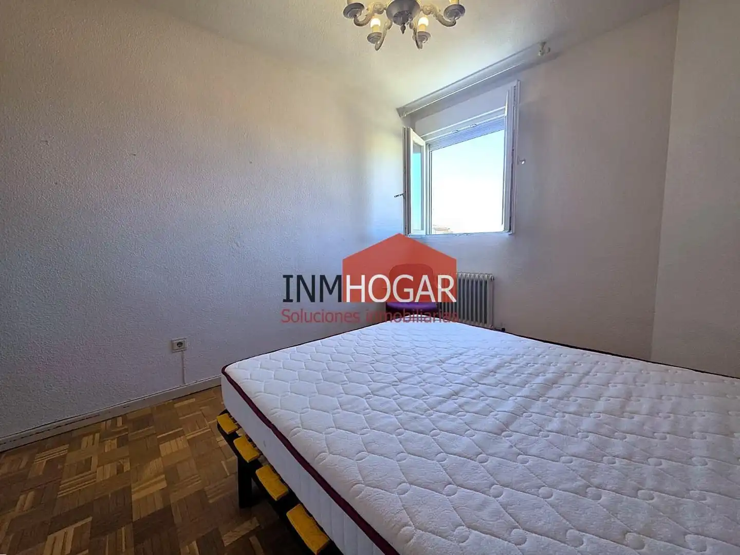 Habitación de Piso en venta en Ávila con Calefacción, Parquet y Balcón