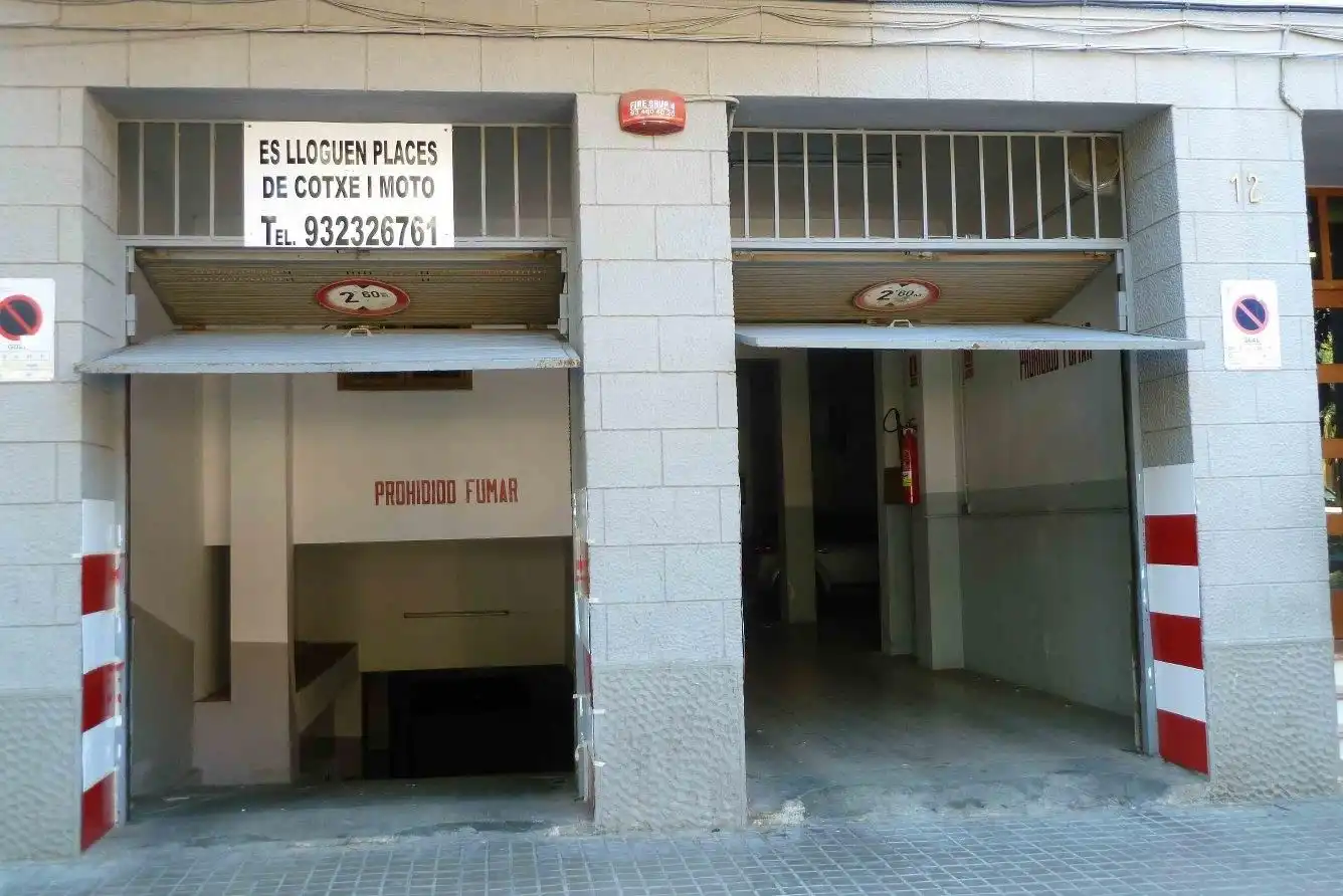 Local commercial à vendre à Carrer Joan Miró, imagen 3