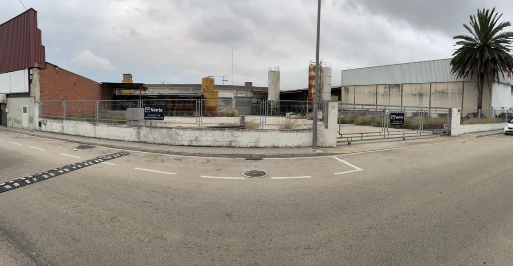 Nau industrial en venda a Travessera d´Albaida, Real de Gandia