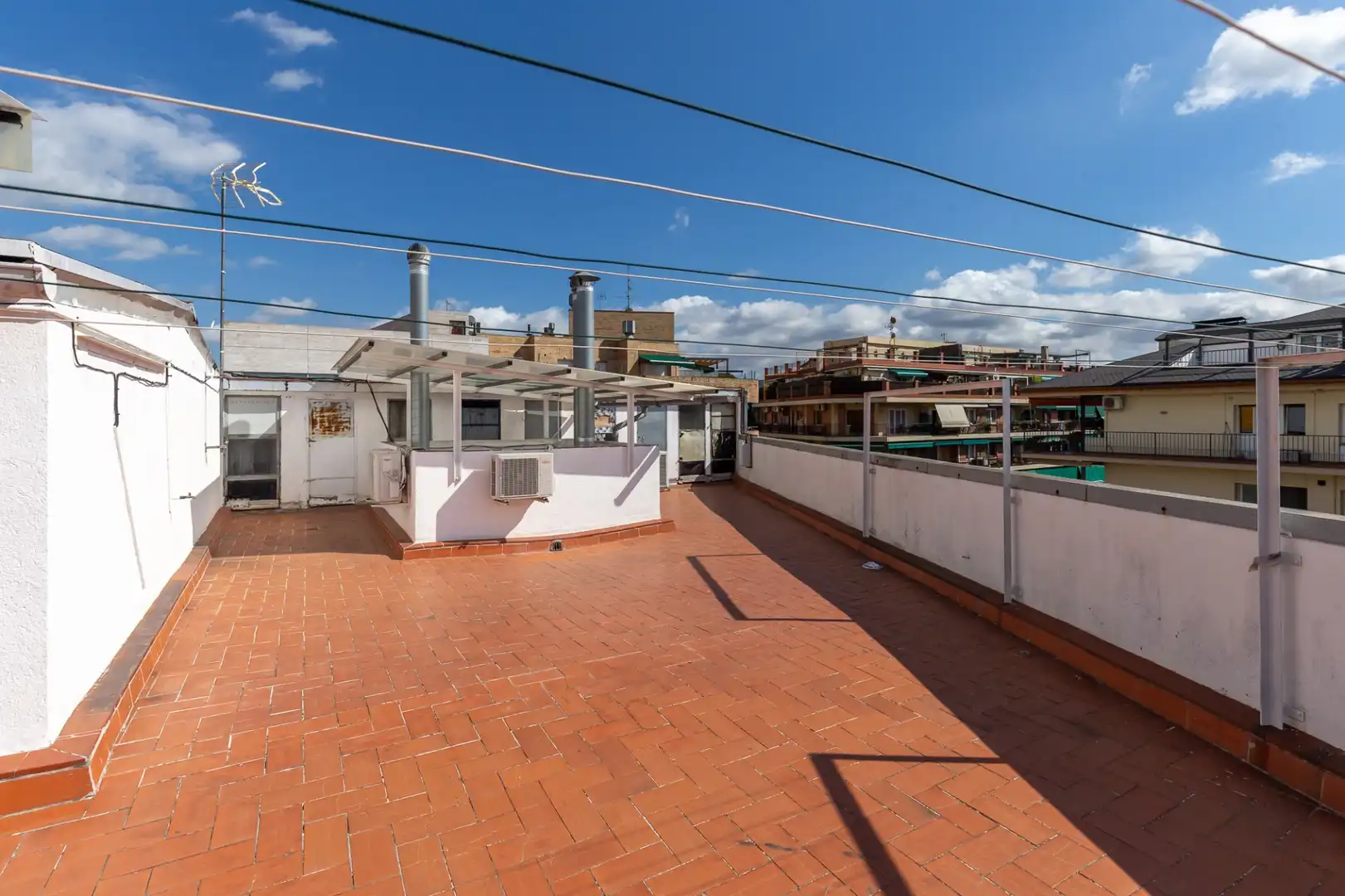 Terraza de Piso en venta en Sant Cugat del Vallès con Calefacción, Balcón y Alarma