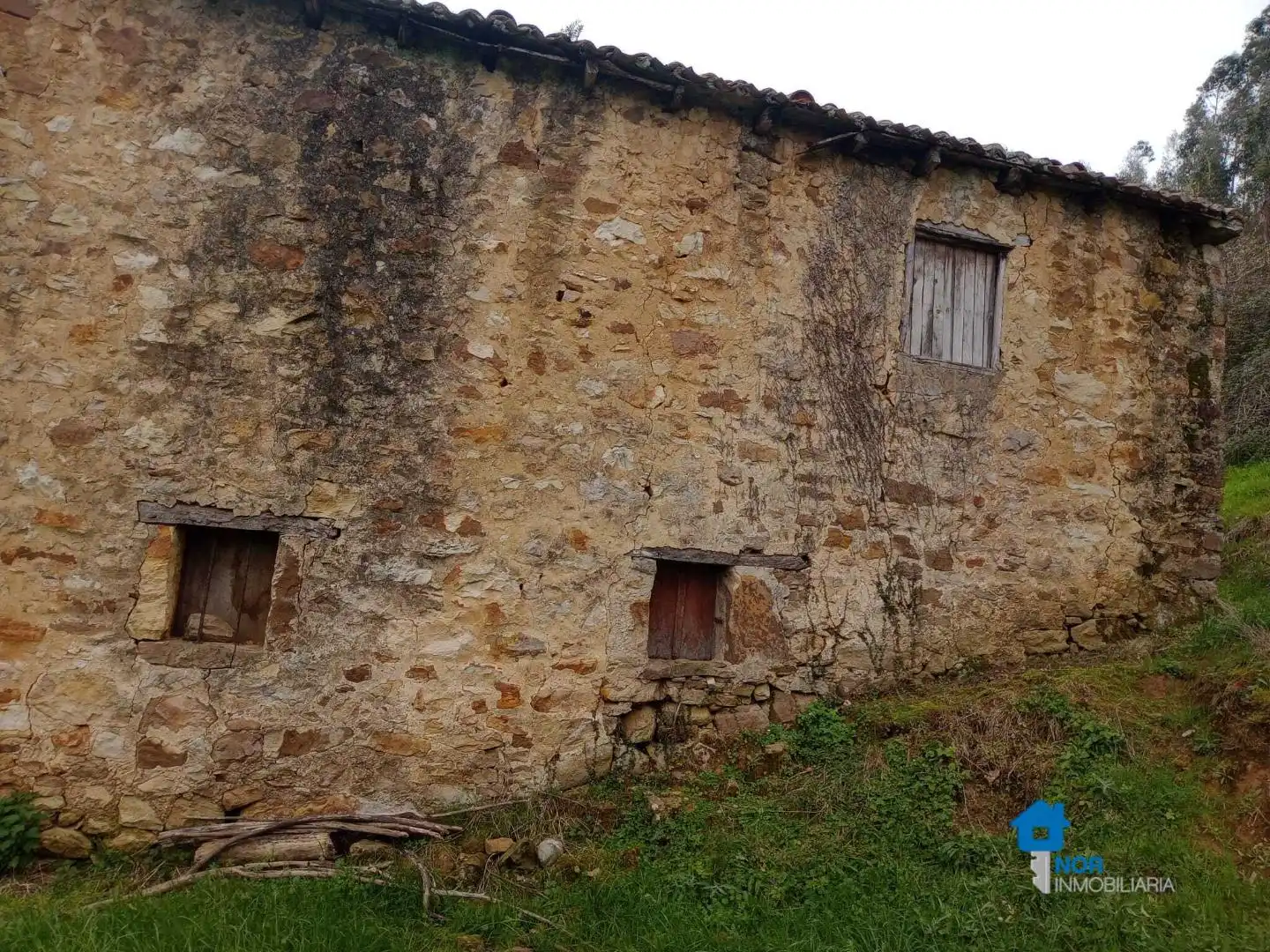 Vista exterior de Casa o xalet en venda en Rasines