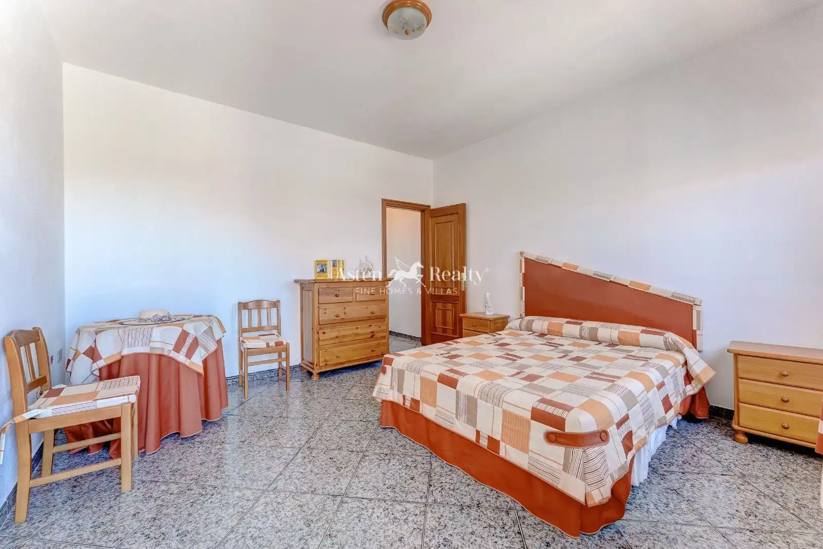 Dormitori de Casa o xalet en venda en Adeje amb Terrassa, Traster i Moblat