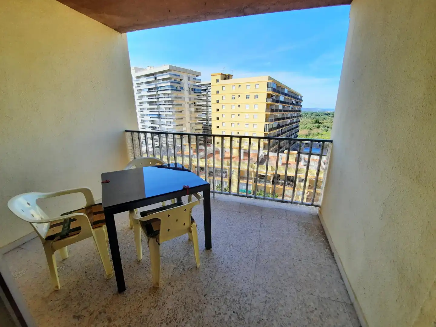 Terrasse von Wohnung zum Verkauf in Oropesa del Mar / Orpesa mit Terrasse, Möbliert und Ofen