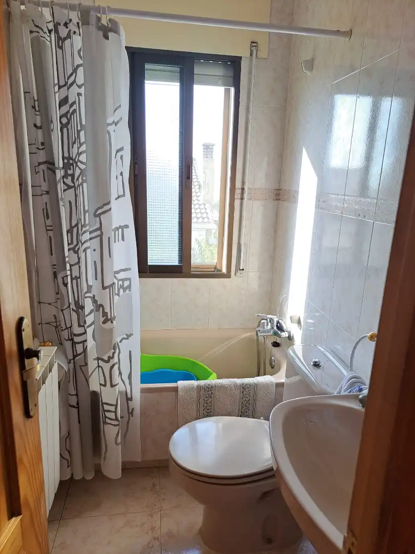 Bany de Casa o xalet en venda en Albalate de Zorita amb Calefacció, Jardí privat i Terrassa