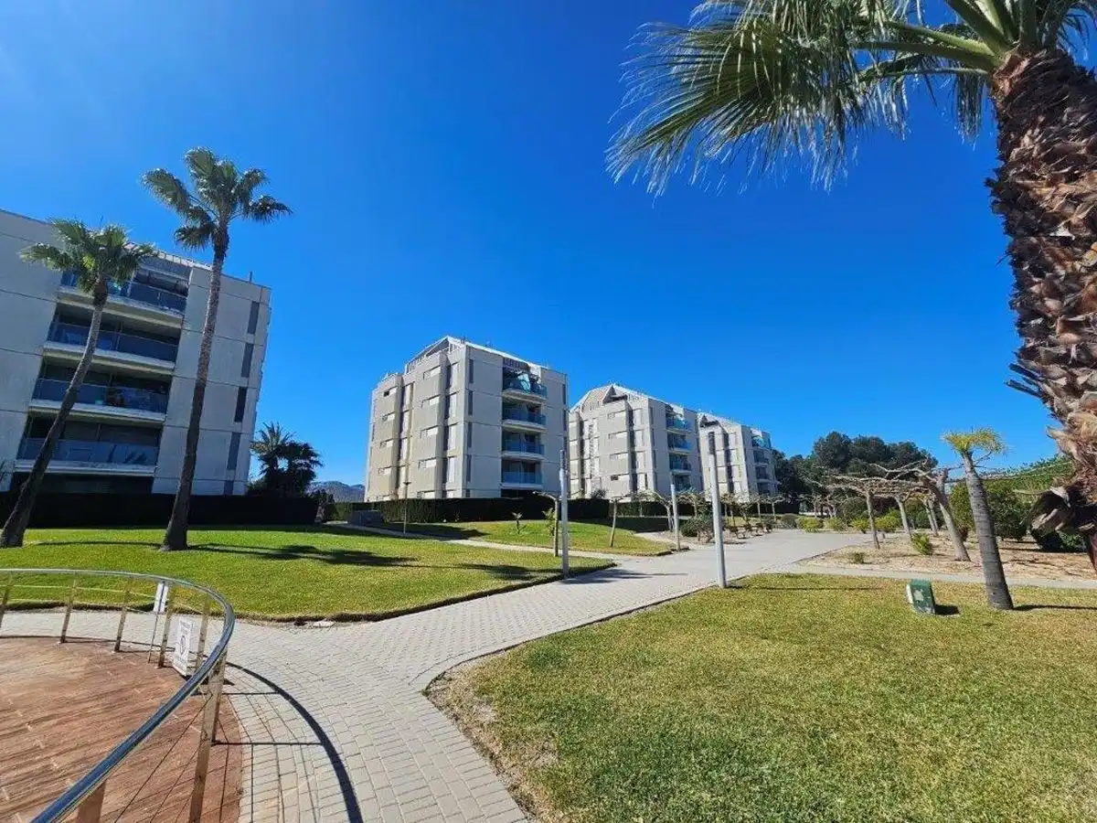 Vista exterior de Apartament en venda en Dénia amb Aire condicionat, Calefacció i Terrassa