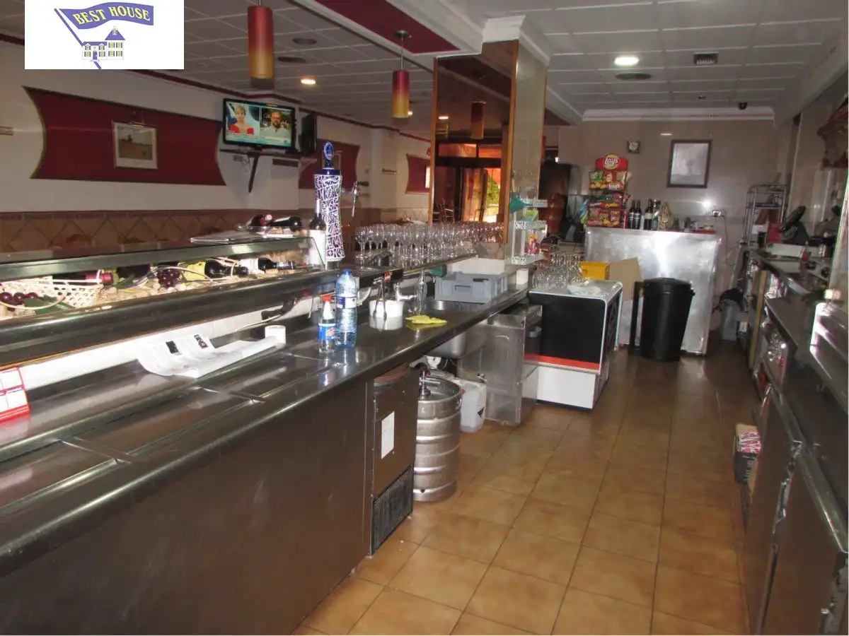 Local en venta en Albacete con Aire acondicionado y Amueblado