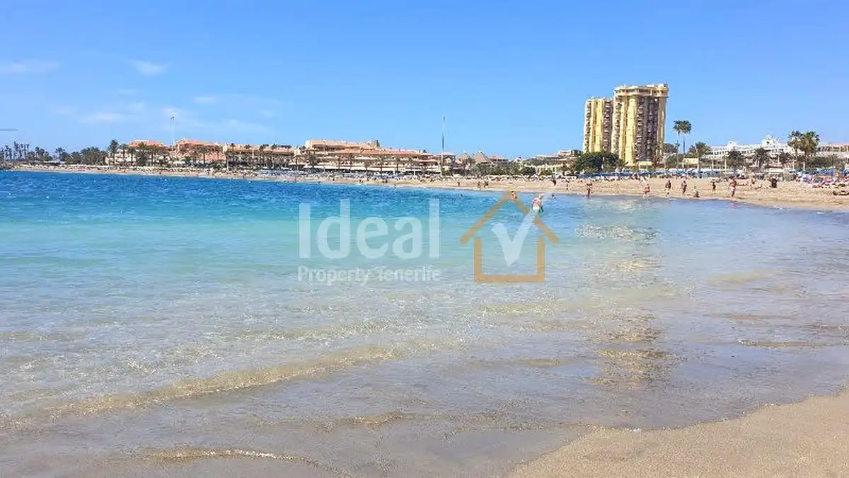 Vista exterior de Apartamento en venta en Arona con Terraza y Amueblado