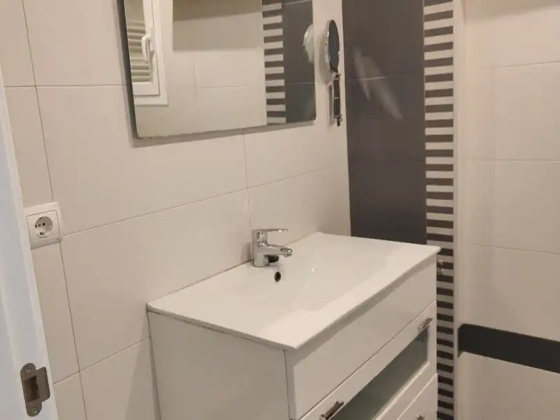 Bany de Pis de lloguer en Ciudad Lineal