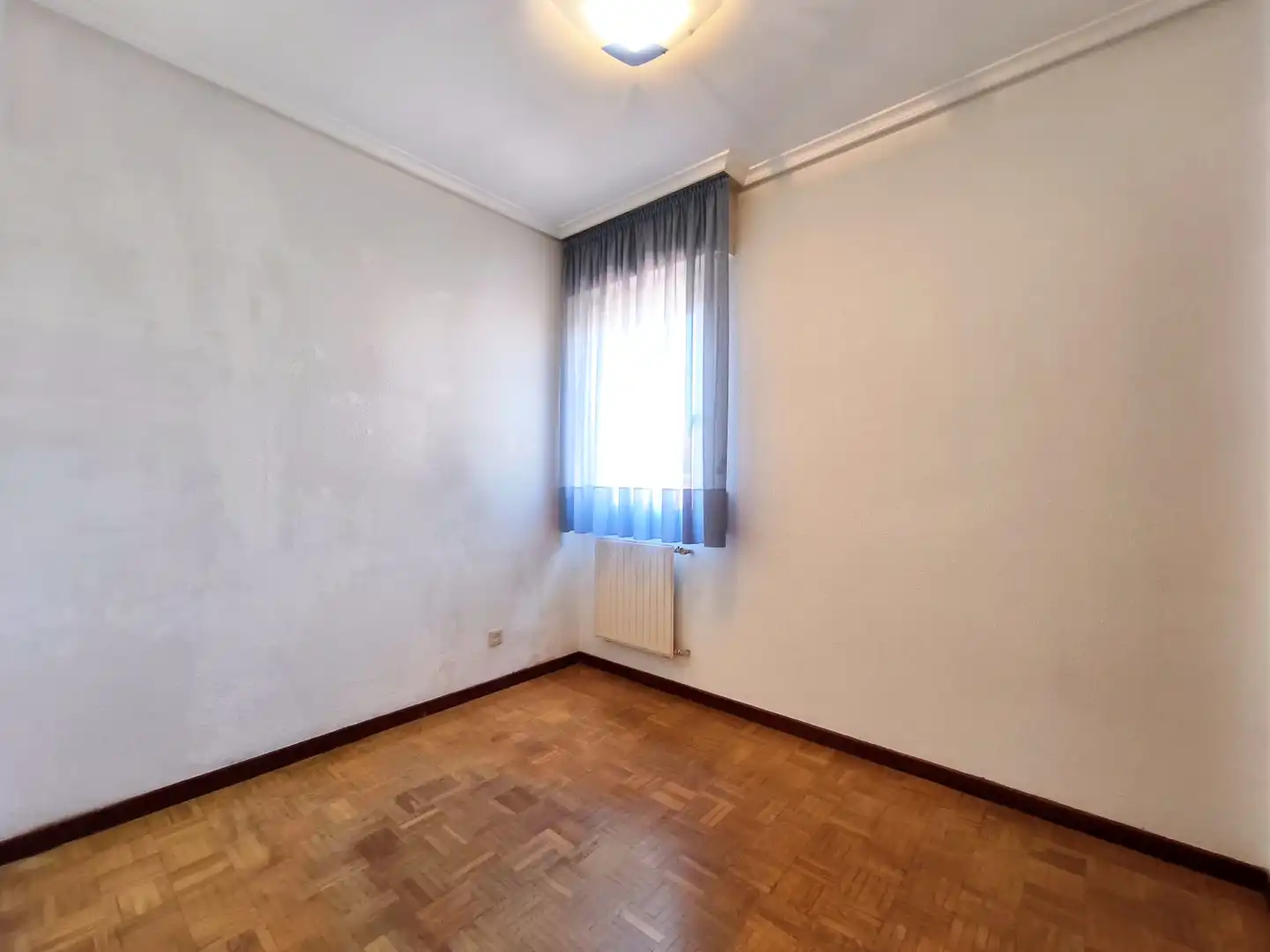 Bedroom of Attic for sale in  Logroño  with Heating, Parquet flooring and Terrace