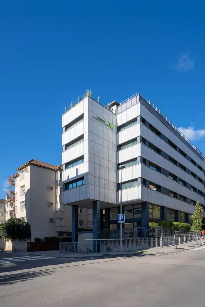 Außenansicht von Gebäude zur Miete in Barcelona mit Alarm