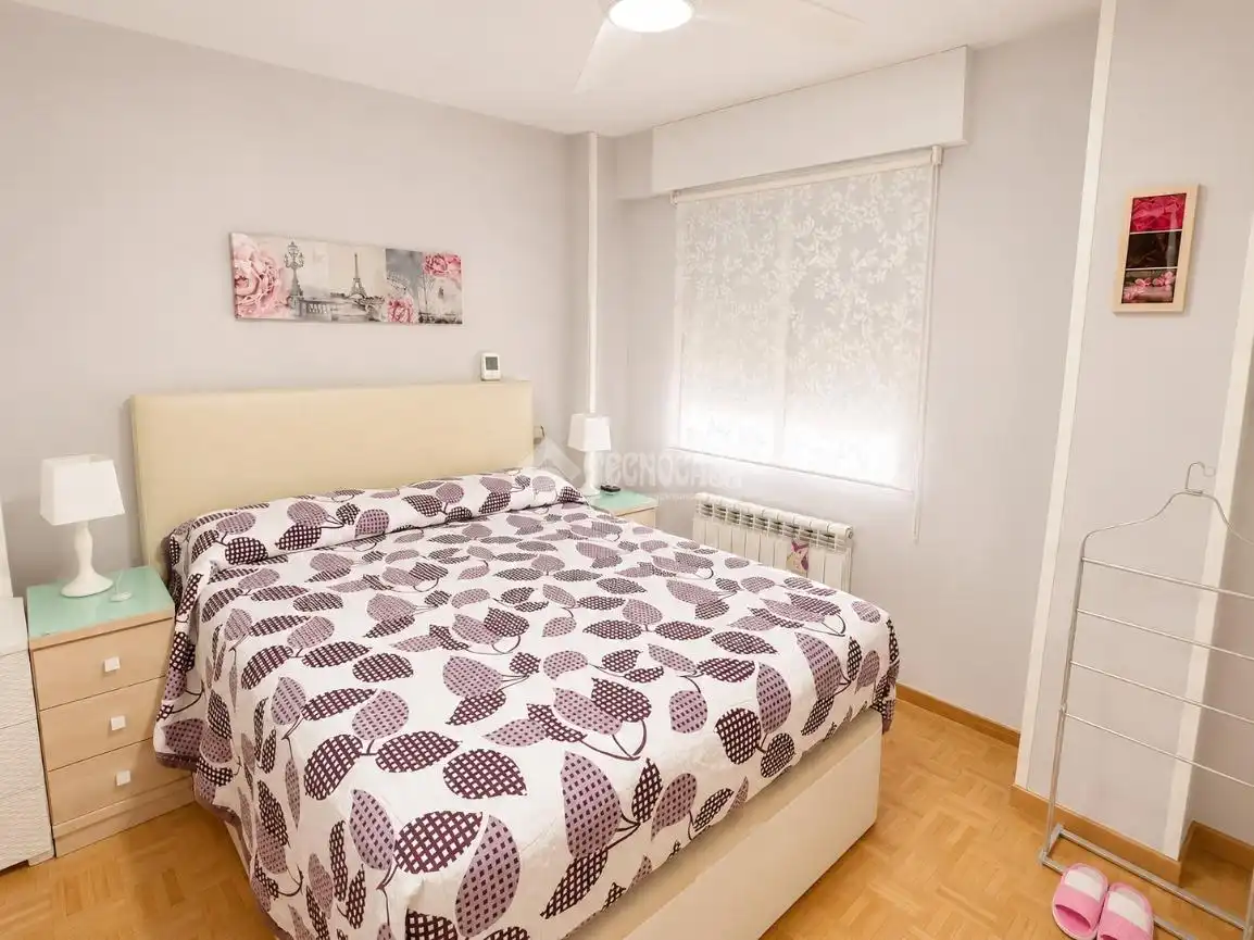 Habitación de Piso en venta en San Fernando de Henares con Aire acondicionado, Calefacción y Parquet