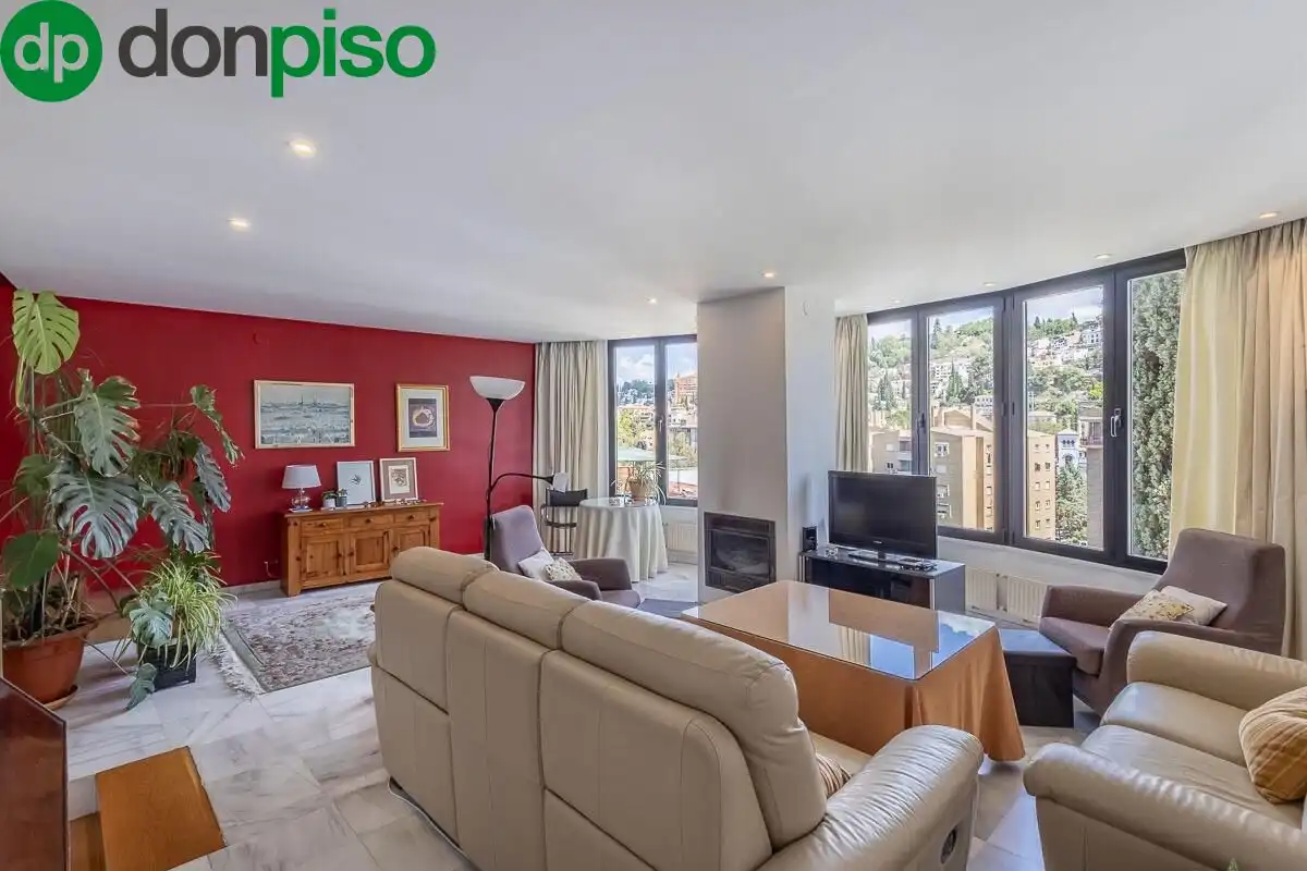 Sala d'estar de Casa o xalet en venda en Granada amb Aire condicionat, Calefacció i Terrassa
