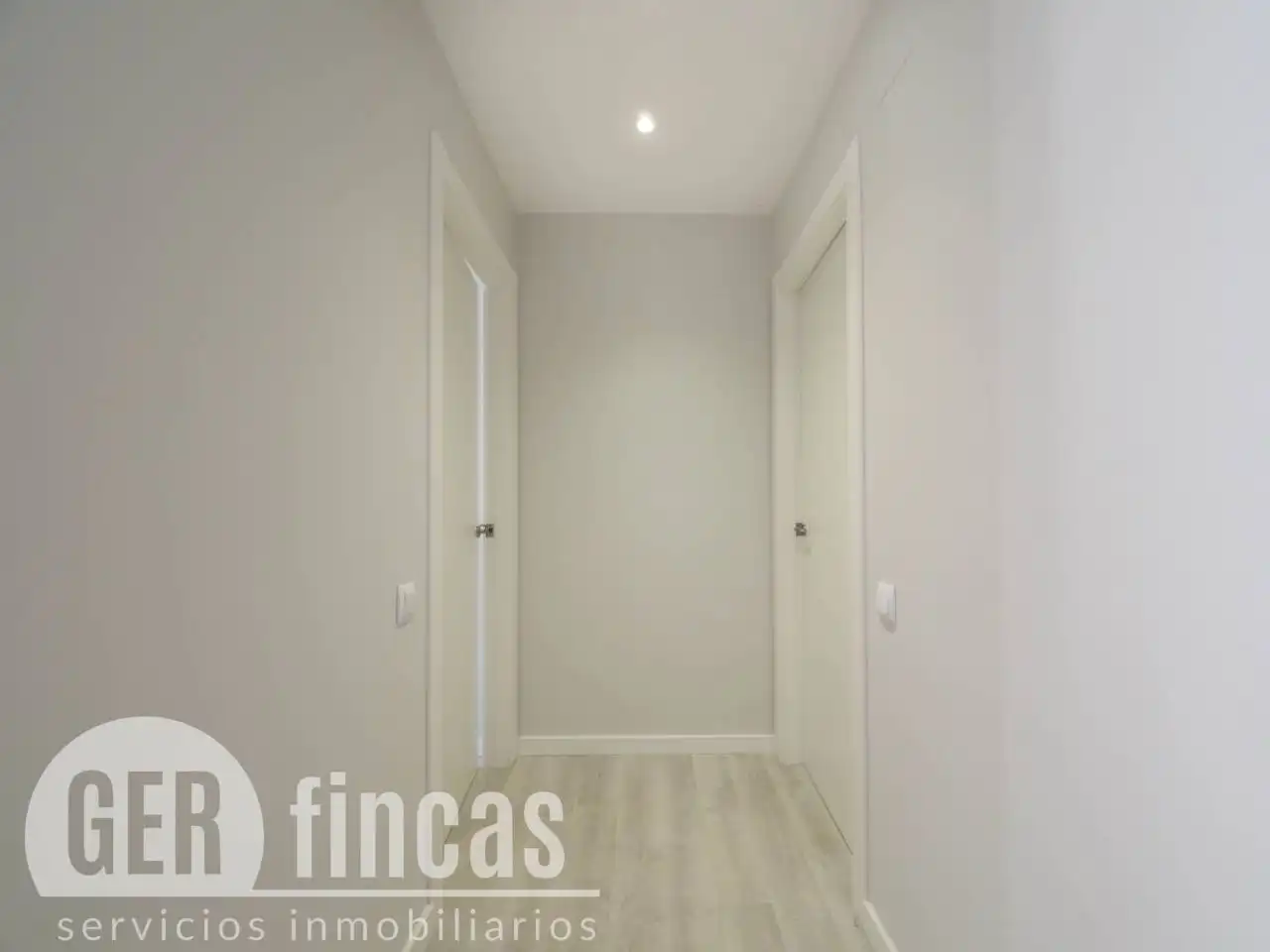Flat for rent in Calle Josep Llimona, Poble Nou