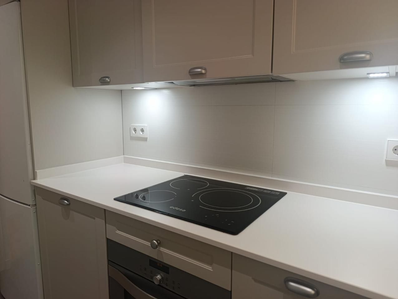 Cuina de Pis de lloguer en  Madrid Capital amb Aire condicionat i Calefacció