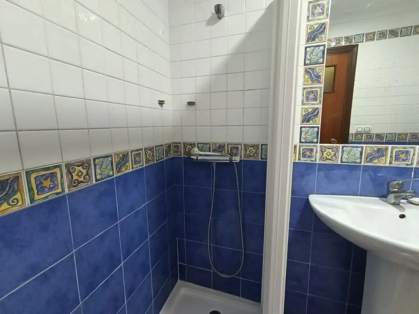 Bany de Pis en venda en Lebrija amb Aire condicionat i Balcó