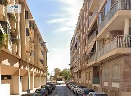 Piso en venta en Calle ALMIRALL ROGER LLURIA, imagen 2
