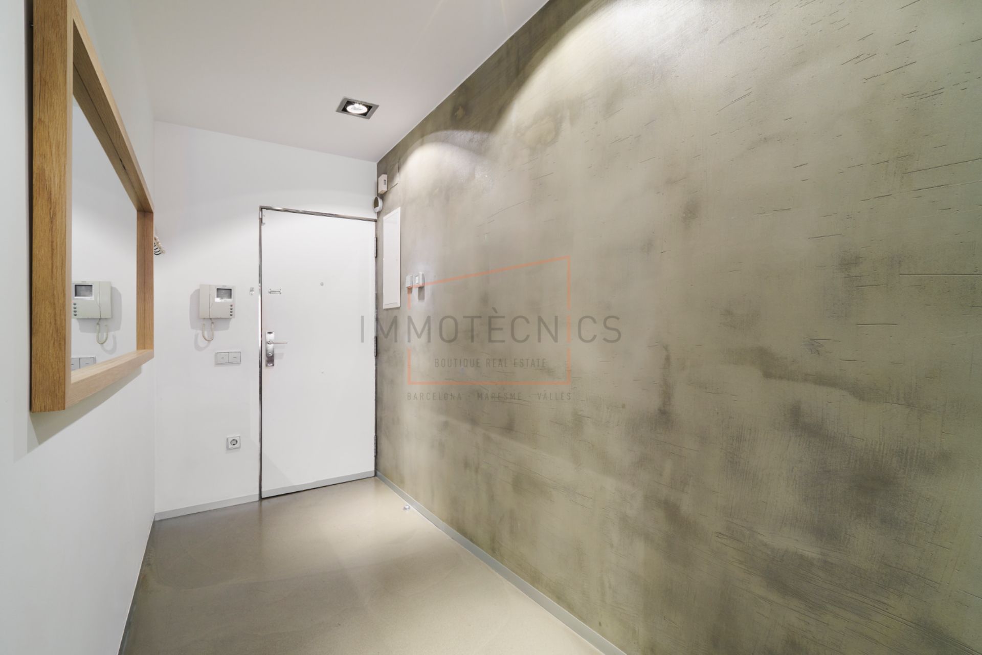 Duplex for sale in Granollers  with Air Conditioner, Heating and Oven