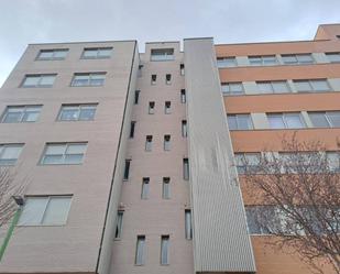 Vista exterior de Pis de lloguer en Burgos Capital amb Calefacció, Parquet i Terrassa