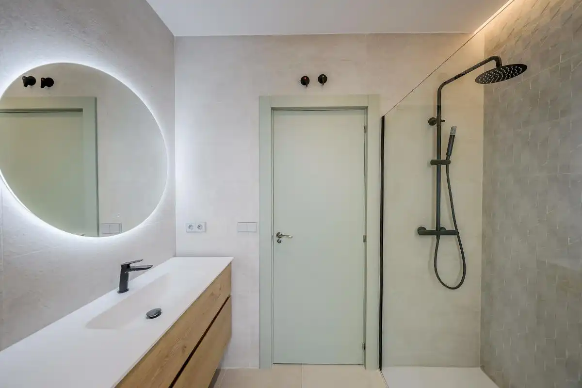 Baño de Piso en venta en Madrid con Aire acondicionado y Calefacción