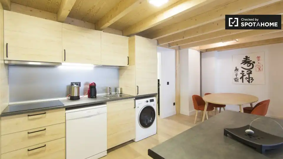 Room in Fuente del Berro