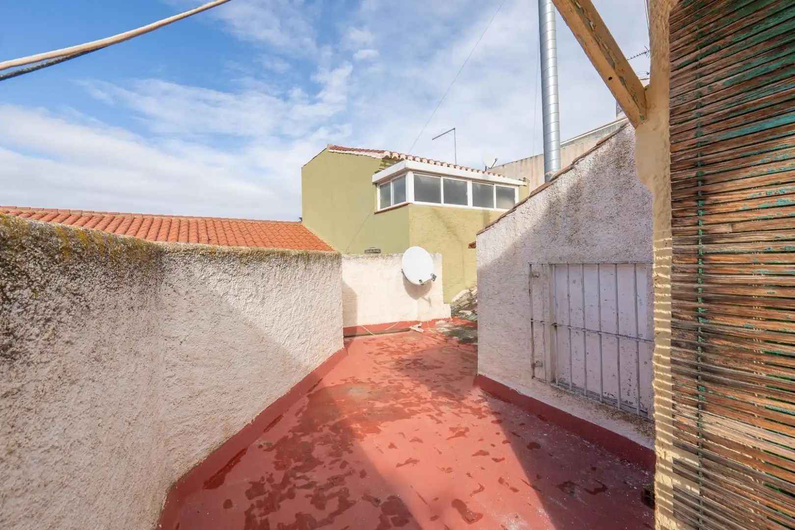 Außenansicht von Residential zum Verkauf in Armilla